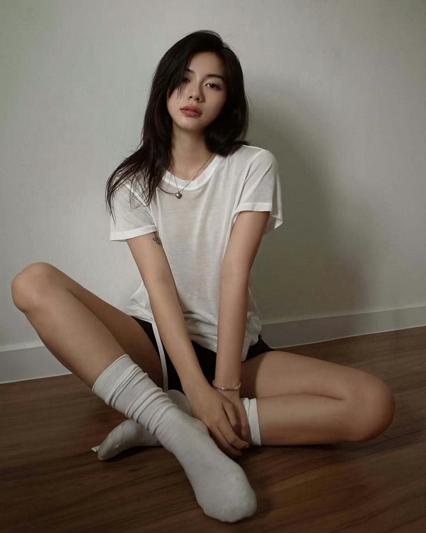 Ảnh gái xinh Việt Nam với phong cách street style cá tính