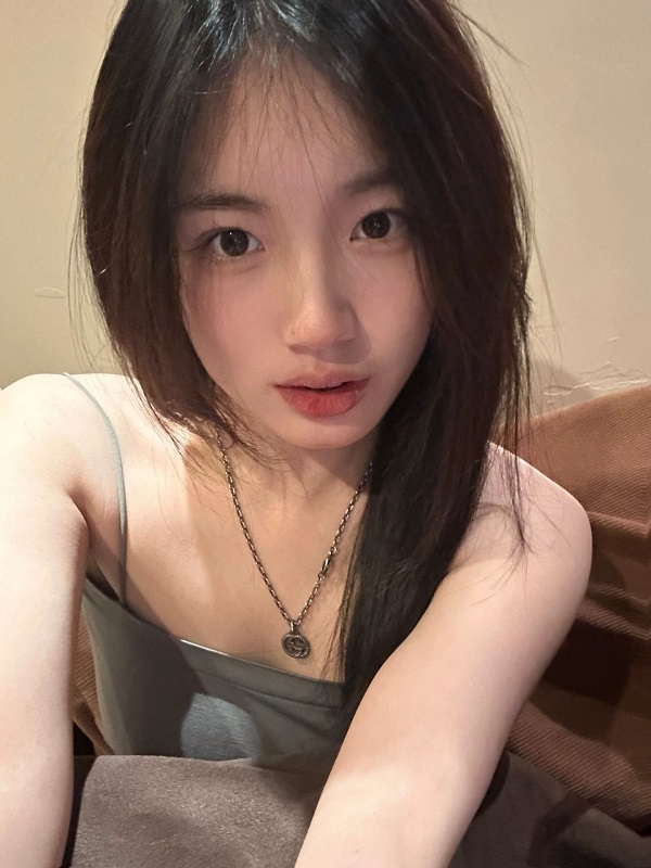 Ảnh gái xinh Việt Nam với đôi mắt to tròn cực kỳ dễ thương