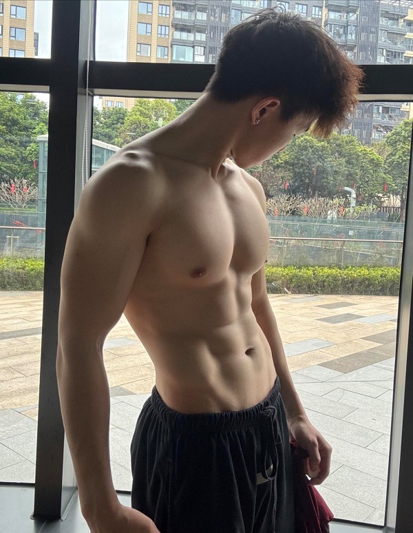 Hình ảnh body nam thần trong ảnh trai 6 múi