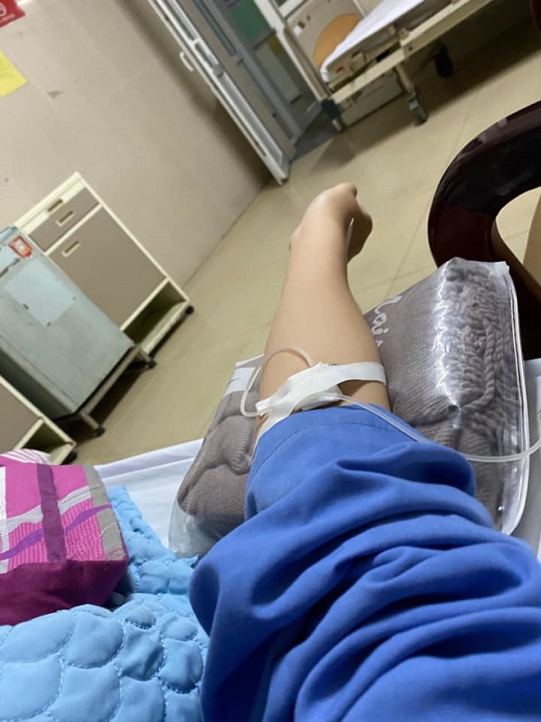 Gợi ý ảnh truyền nước để xin nghỉ làm khéo léo